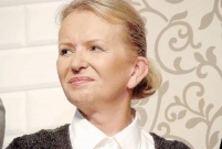 Sławomira Łozińska w Moralności Pani Dulskiej zagra matkę chrzestną. (photo)