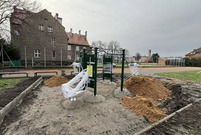 Powstaje kolejna inwestycja z Budżetu Obywatelskiego 2025. „Relaks pod żaglami przy SP 2”.