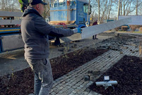 Trwa budowa pomnika Żołnierzy 55. Poznańskiego Pułku Piechoty w Lesznie