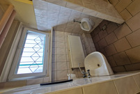 Łazienki szatni w I LO w Lesznie,