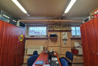 Szatnie sportowe i szkolne zmienią oblicze. Na zdjęciu pomieszczenie nauczycieli przy szatniach I LO w Lesznie 