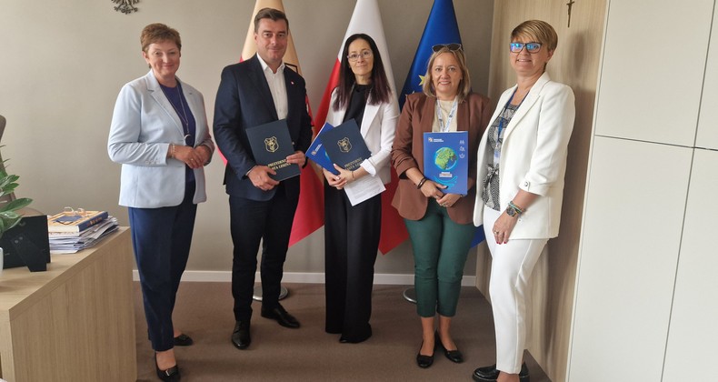 Umowa na modernizację Kiepury w Lesznie podpisana