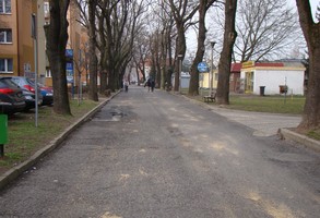 Na Alejkach Sułkowskiego piesi oddzieleni od rowerzystów