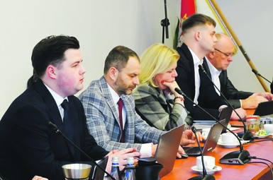 Radni przegłosowali zamiar likwidacji szkoły i trzech przedszkoli