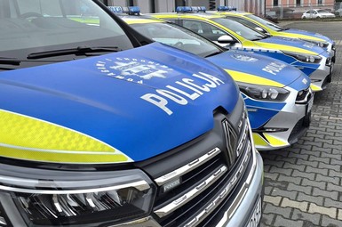 Nowe radiowozy dla policji dzięki wsparciu Miasta Leszna (zdjęcia)