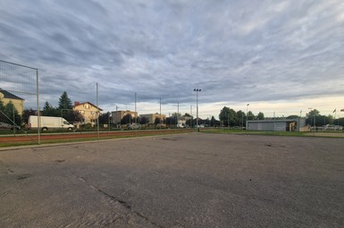 Rozpoczęła się modernizacja boiska przy Szkole Podstawowej nr 9 w Lesznie